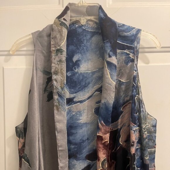 Floral Duster - Picture 4 of 9